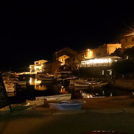 La Marine Hotel Luri Exterior photo